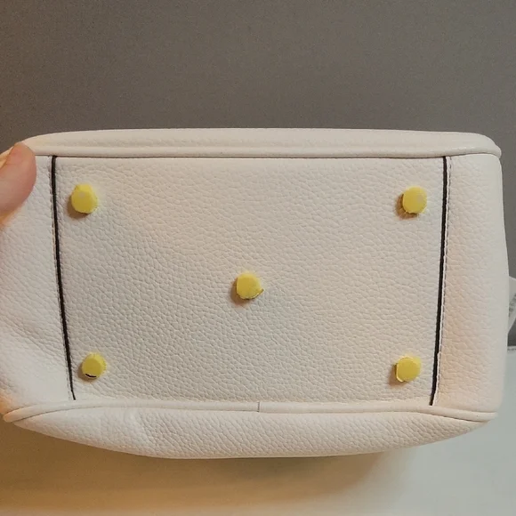 White Leather Doctor Bag w/ Gold Hardware NWT - Picture 4 of 11